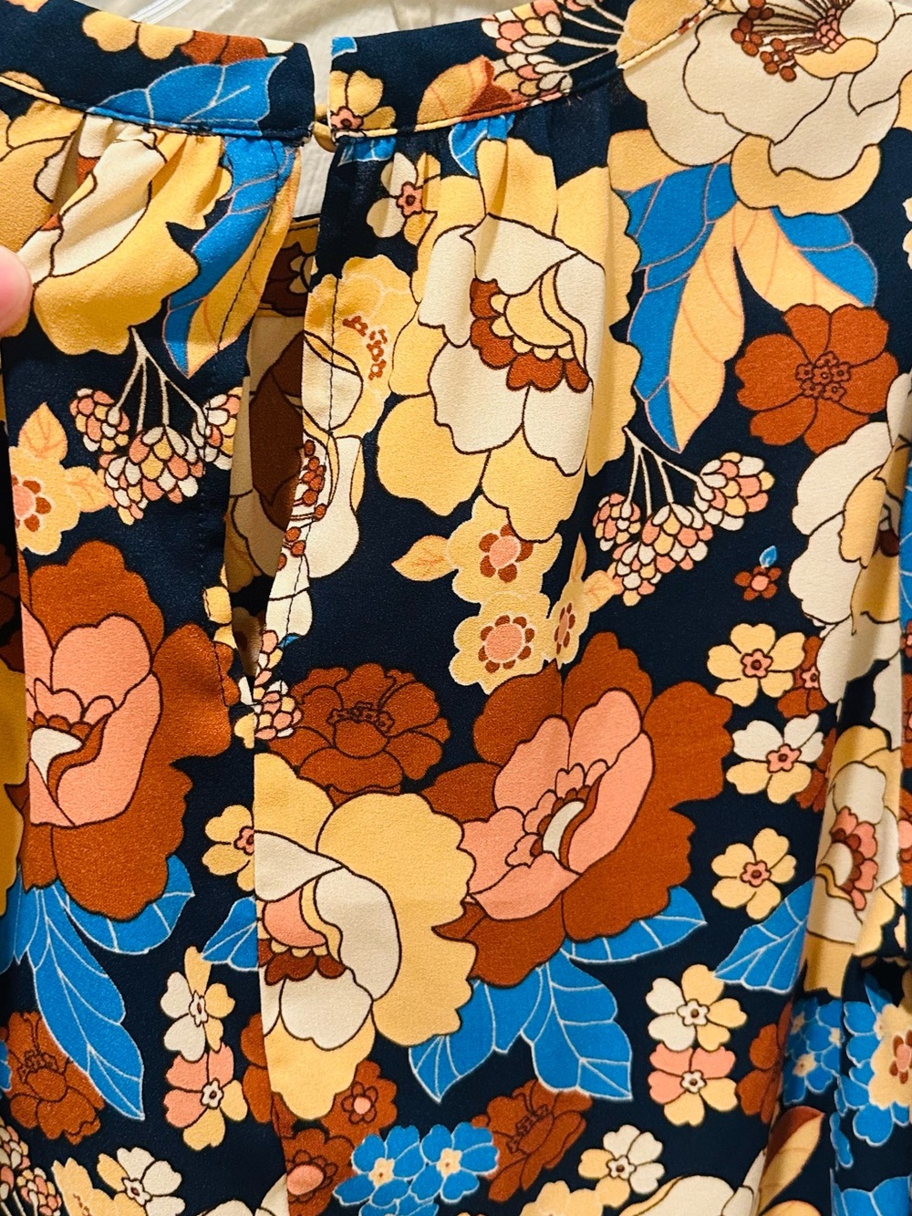 EUC Sugarlips Fall Floral Print Long Bell Sleeve Top Size Large - Picture 8 of 8